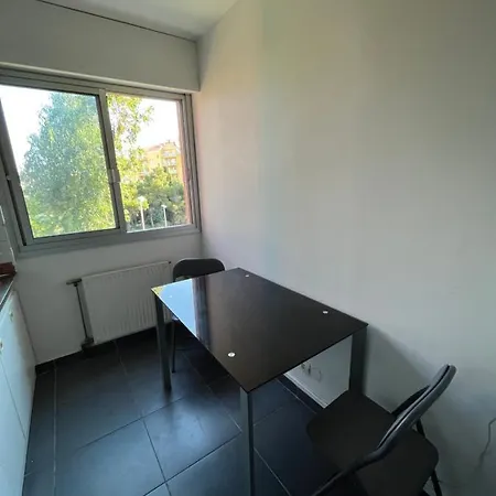 2 Pieces Avec Terrasse En Privee *